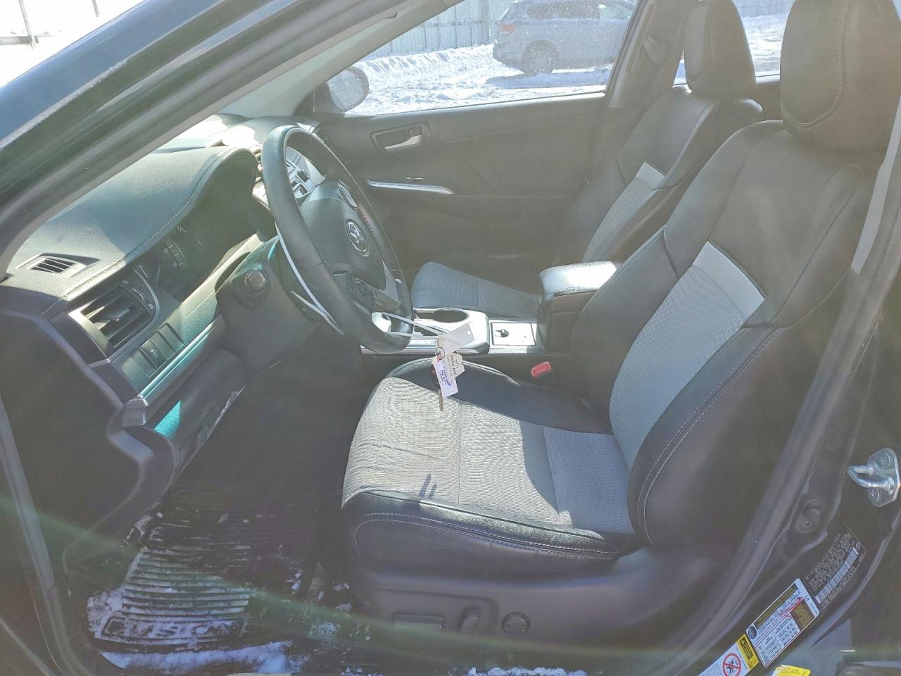 2014 TOYOTA CAMRY