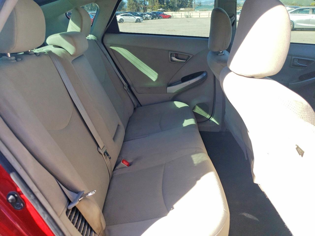 2015 TOYOTA PRIUS