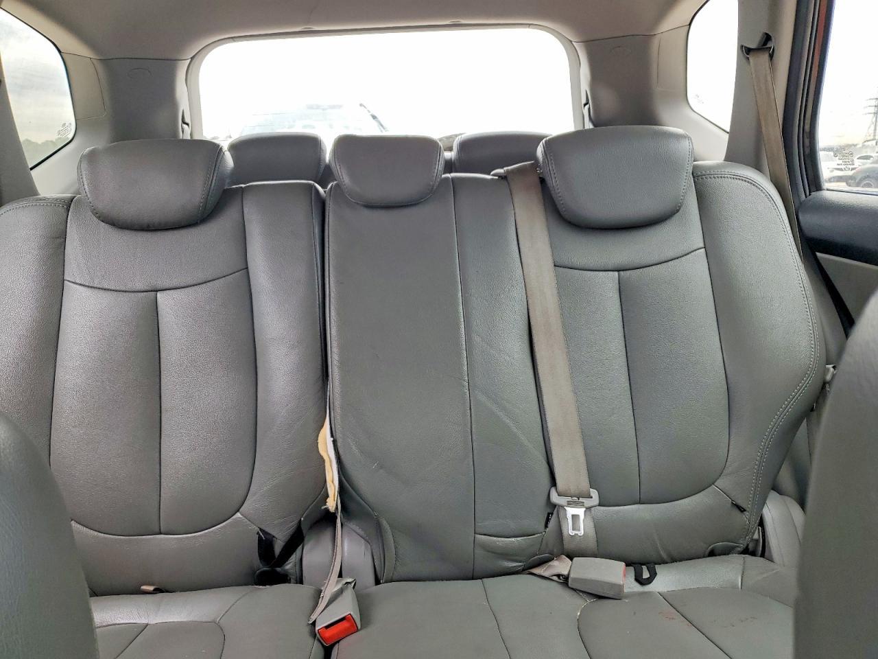 2008 KIA RONDO