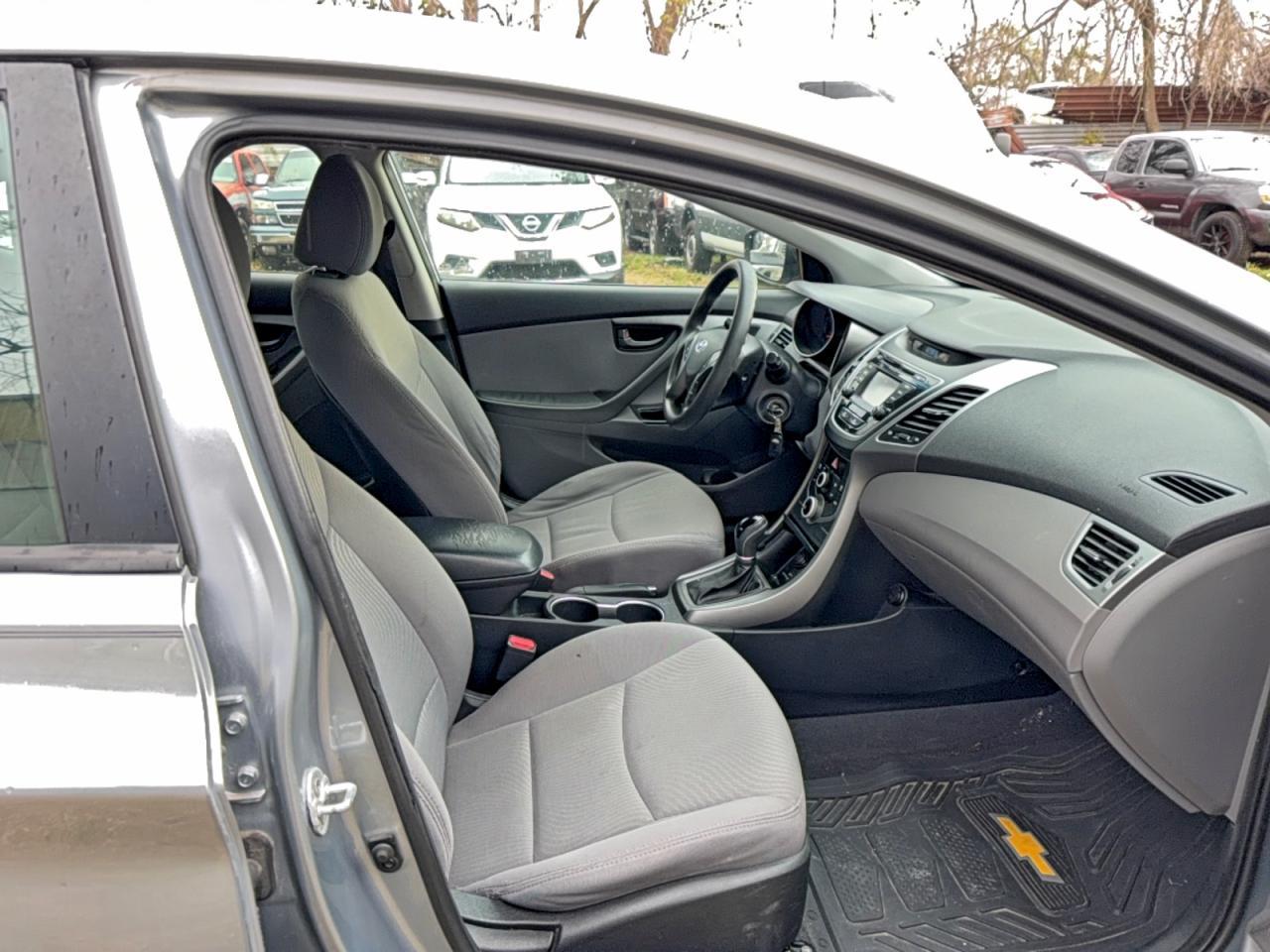 2016 HYUNDAI ELANTRA