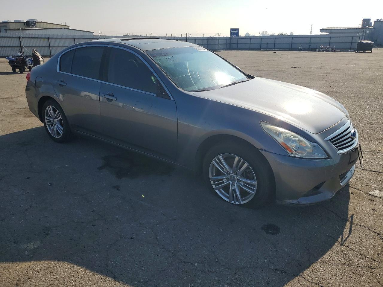 2012 INFINITI G37