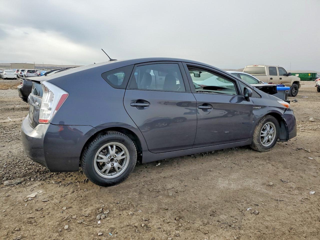 2011 TOYOTA PRIUS