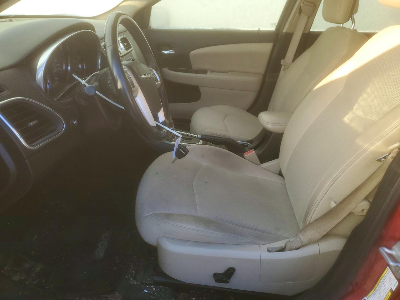 2013 CHRYSLER 200