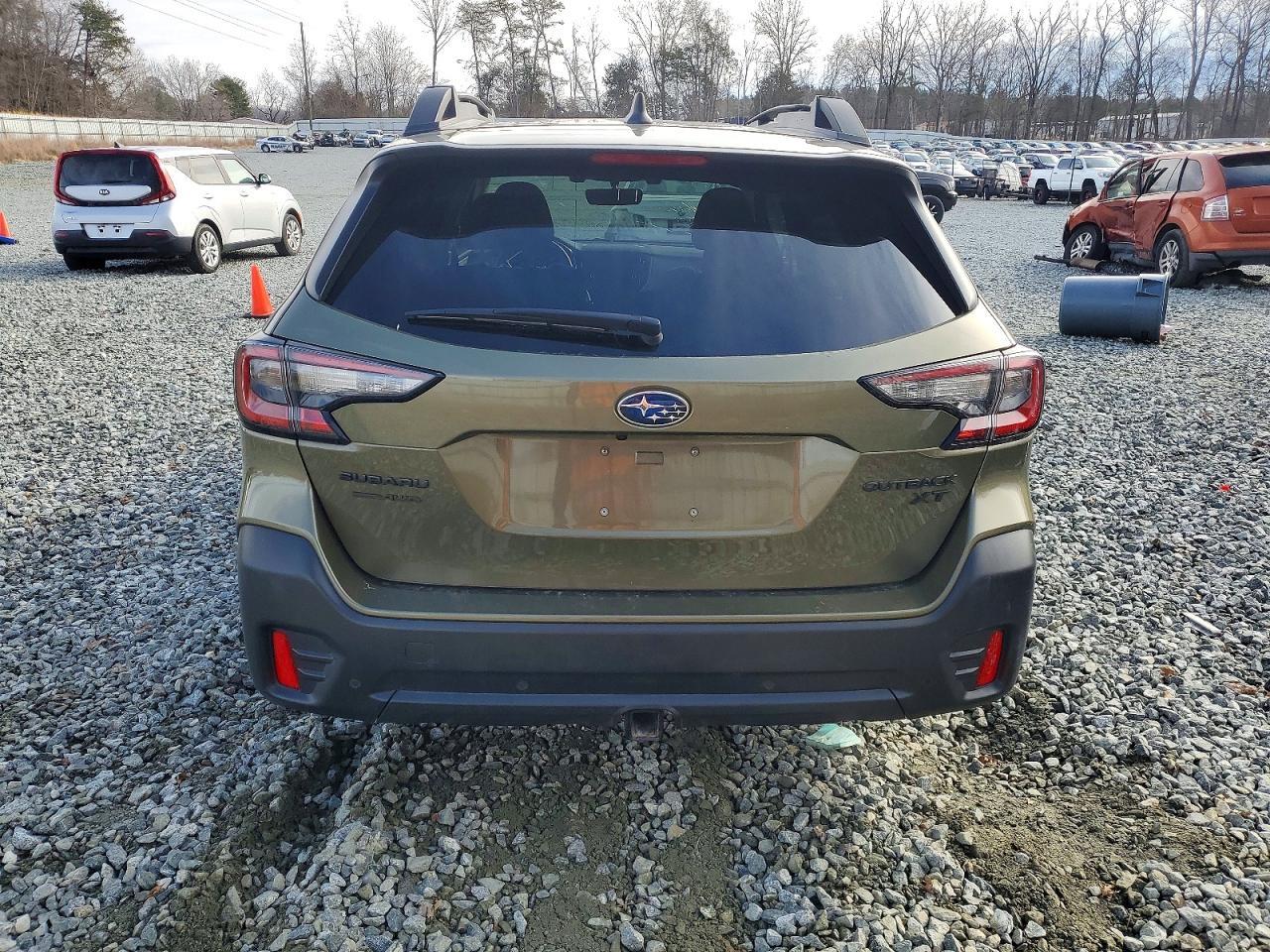 2022 SUBARU Outback