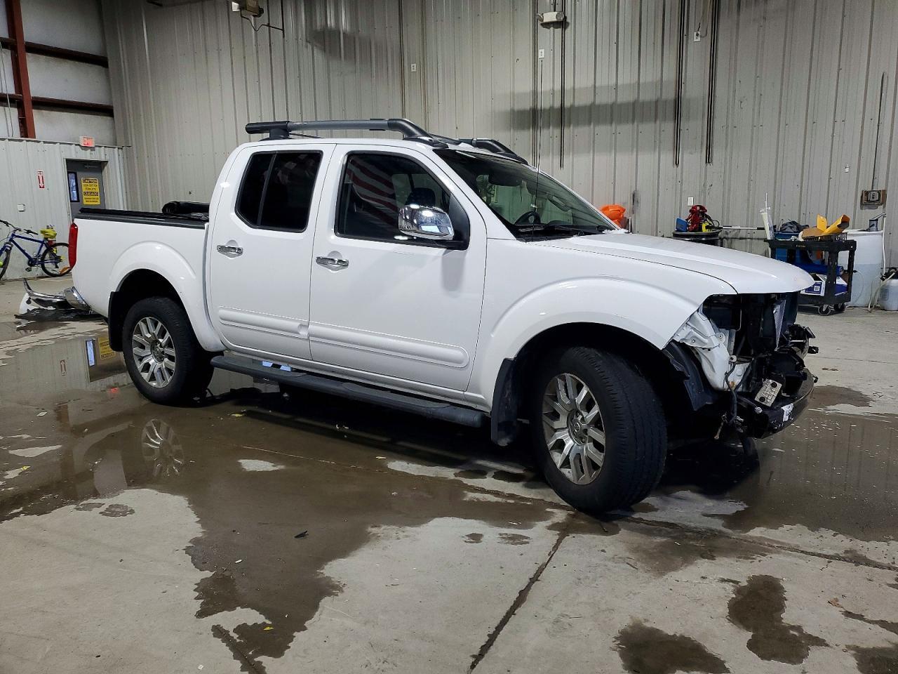 2012 NISSAN Frontier
