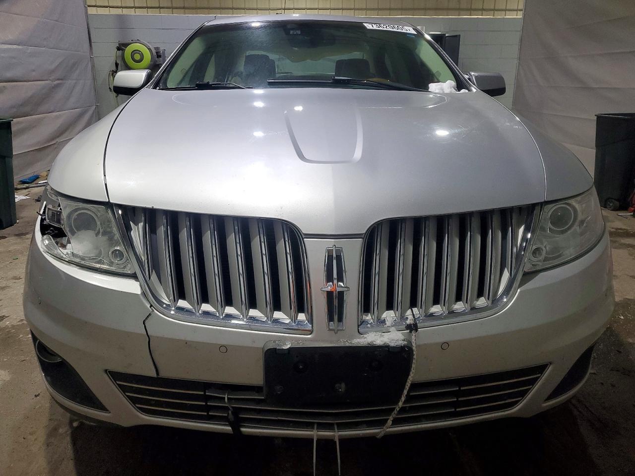 2010 LINCOLN MKS