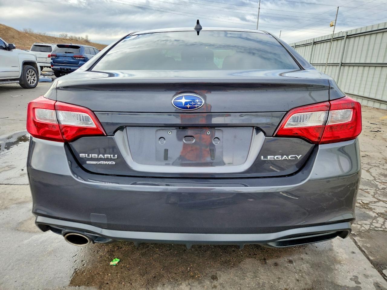 2018 SUBARU Legacy