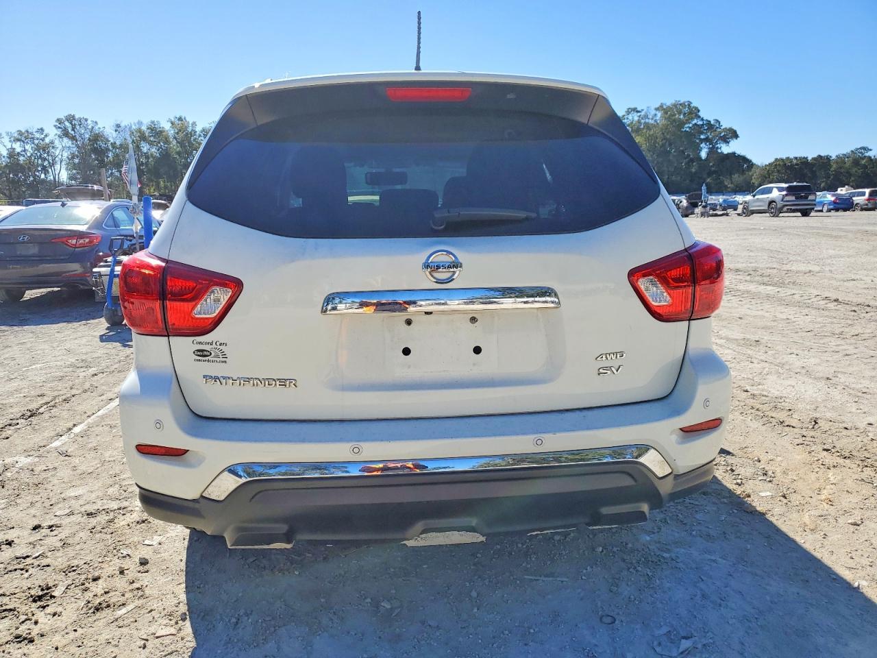 2017 NISSAN PATHFINDER