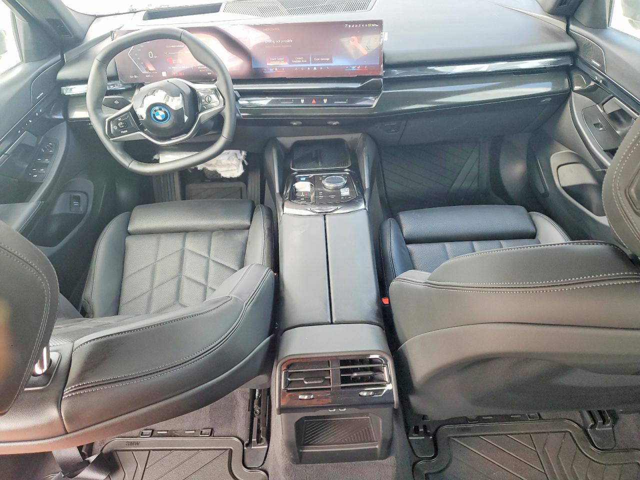 2025 BMW i5