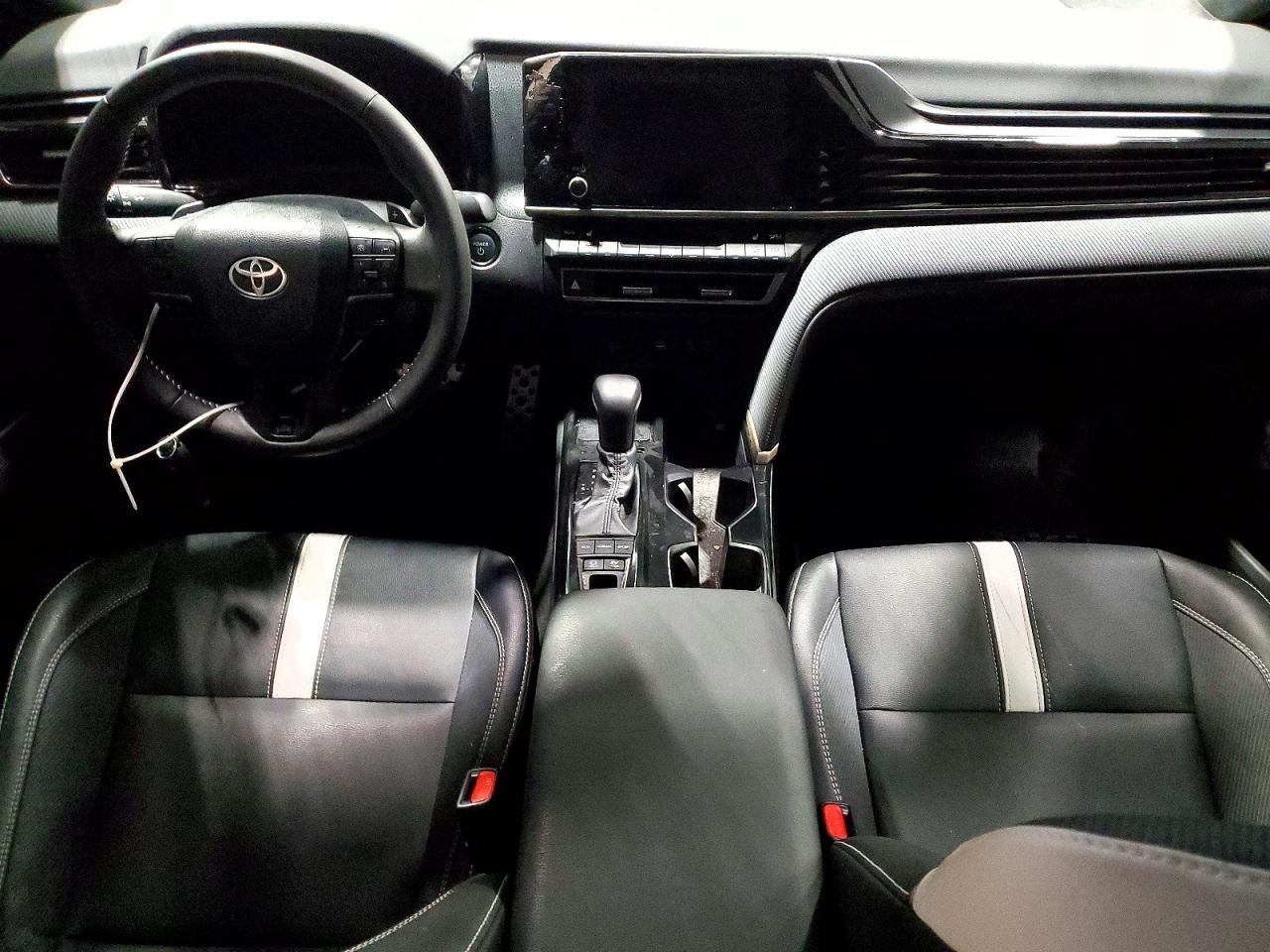 2025 TOYOTA CAMRY