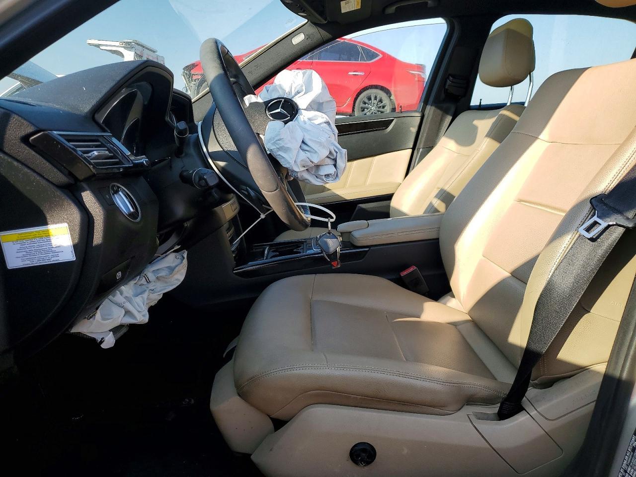2011 MERCEDES-BENZ E-Class