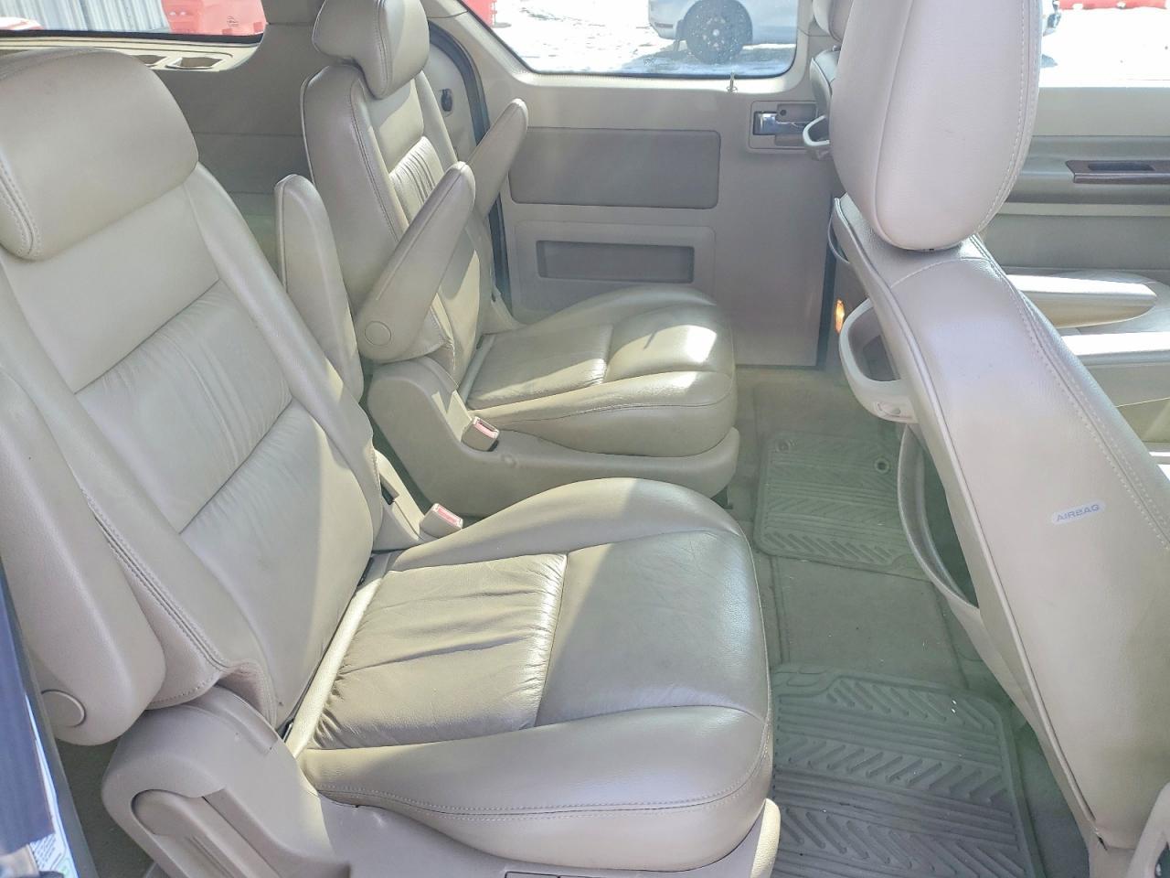 2005 FORD Freestar