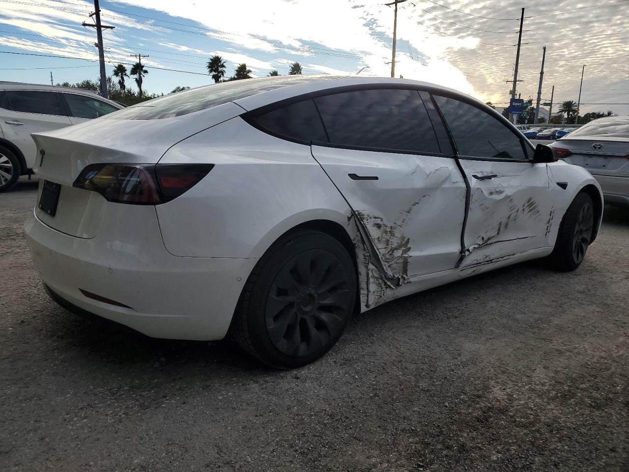 2021 TESLA MODEL 3