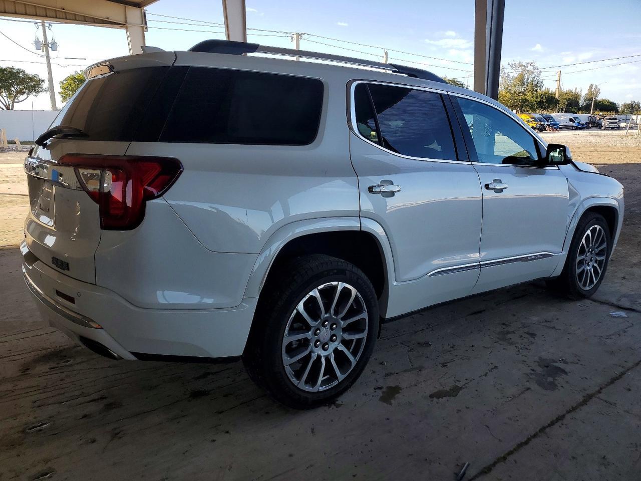 2023 GMC ACADIA