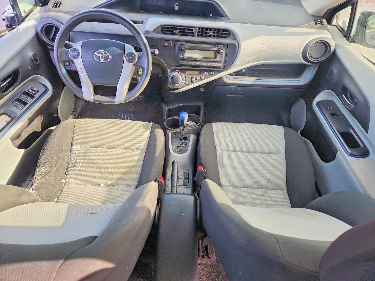 2012 TOYOTA Prius c