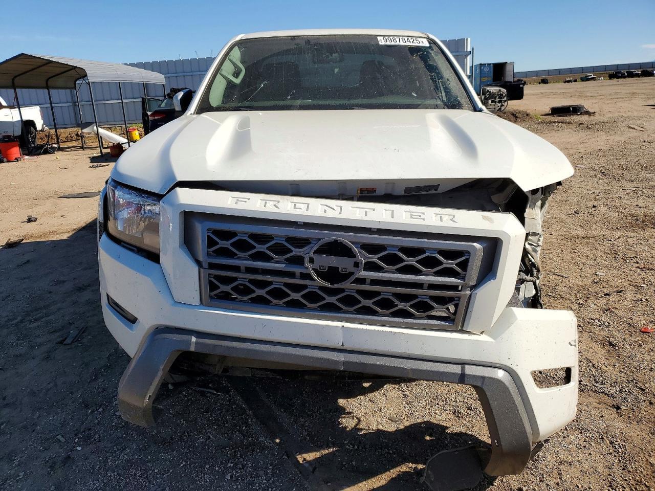 2022 NISSAN Frontier