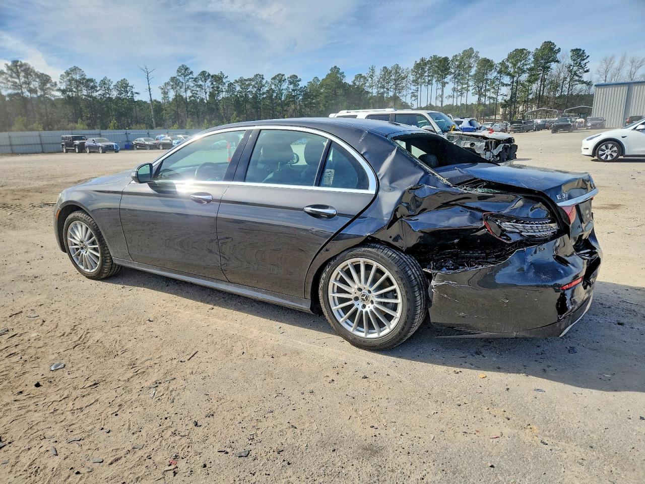 2022 MERCEDES-BENZ E-Class