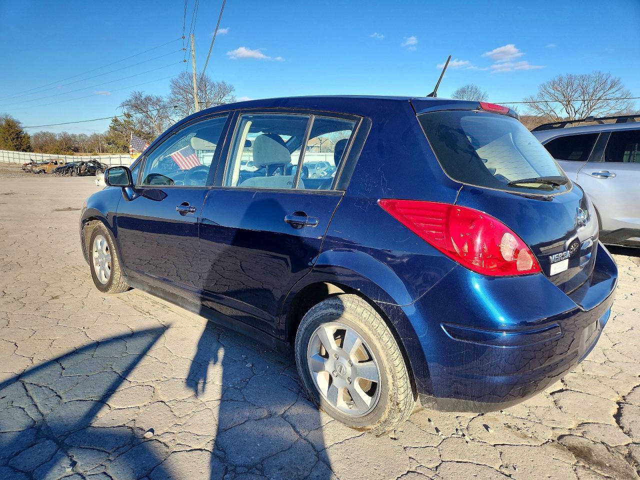 2012 NISSAN VERSA