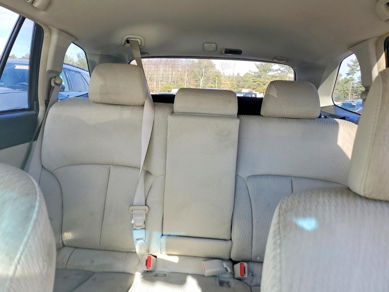 2010 SUBARU Outback