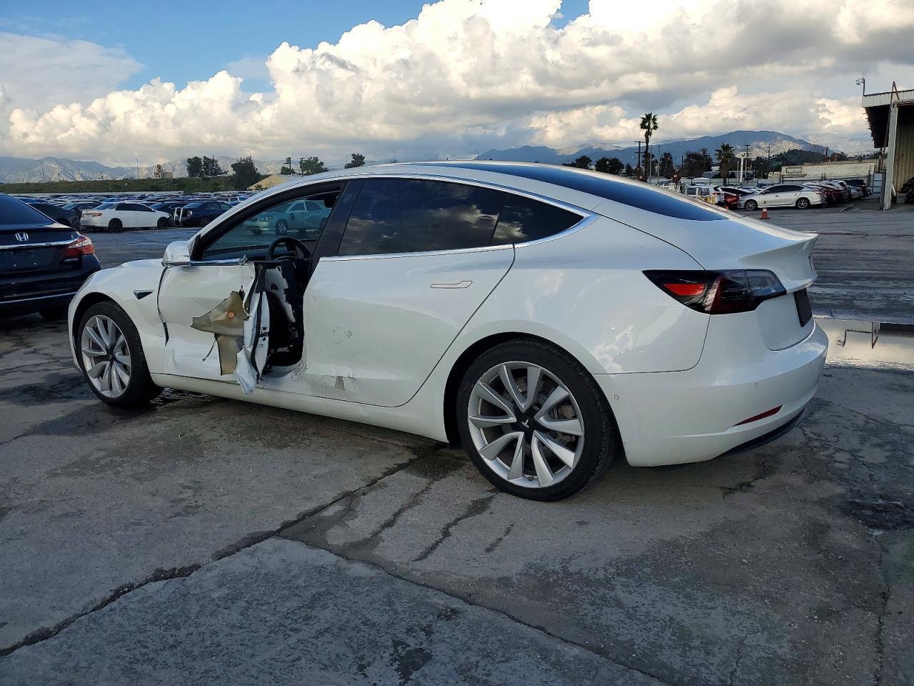2020 TESLA MODEL 3