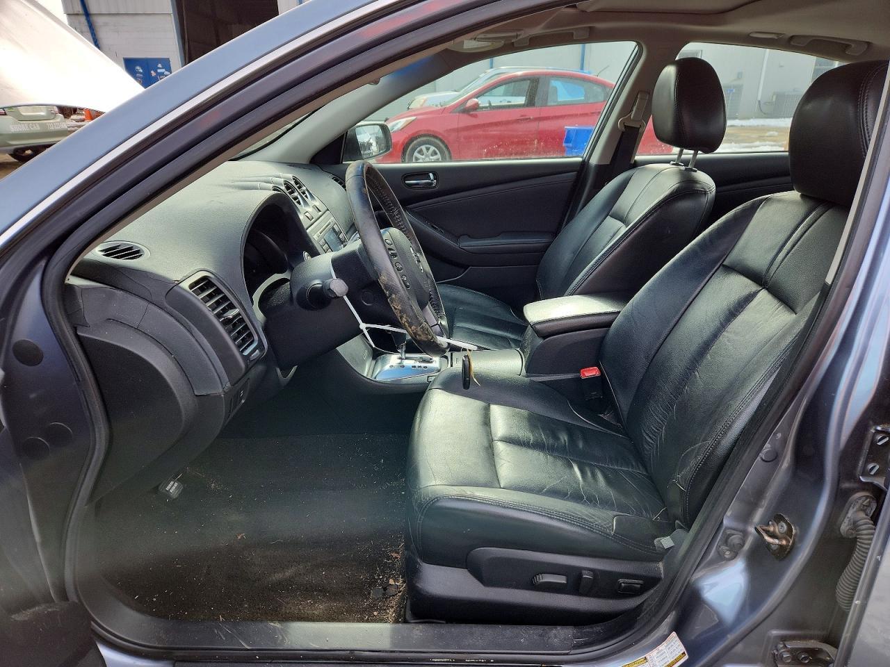 2010 NISSAN ALTIMA