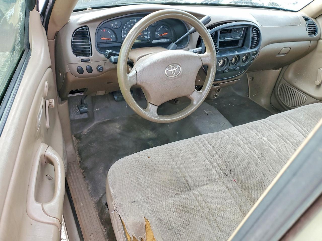2004 TOYOTA TUNDRA