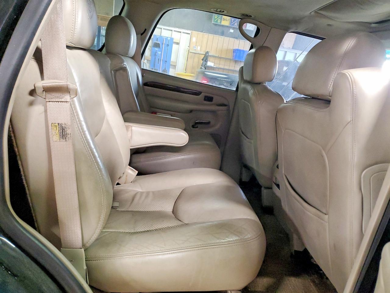2003 CADILLAC ESCALADE