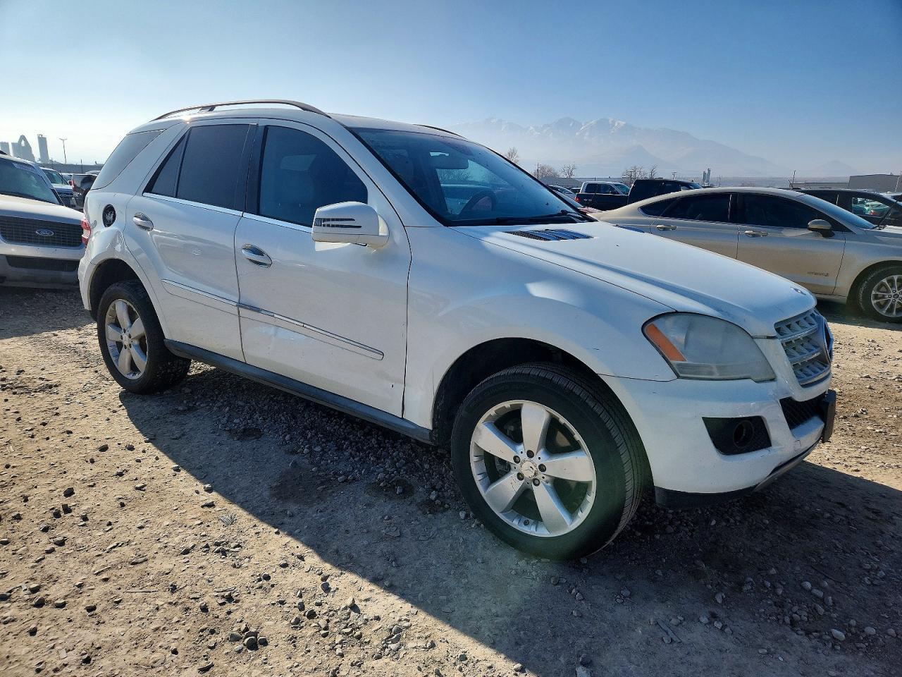 2011 MERCEDES-BENZ ML-Class
