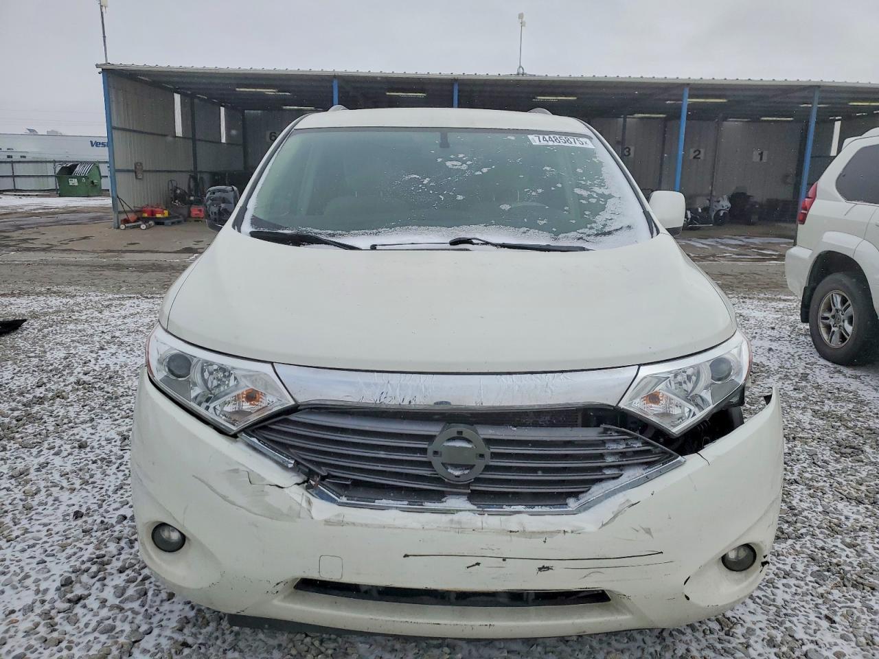 2017 NISSAN Quest