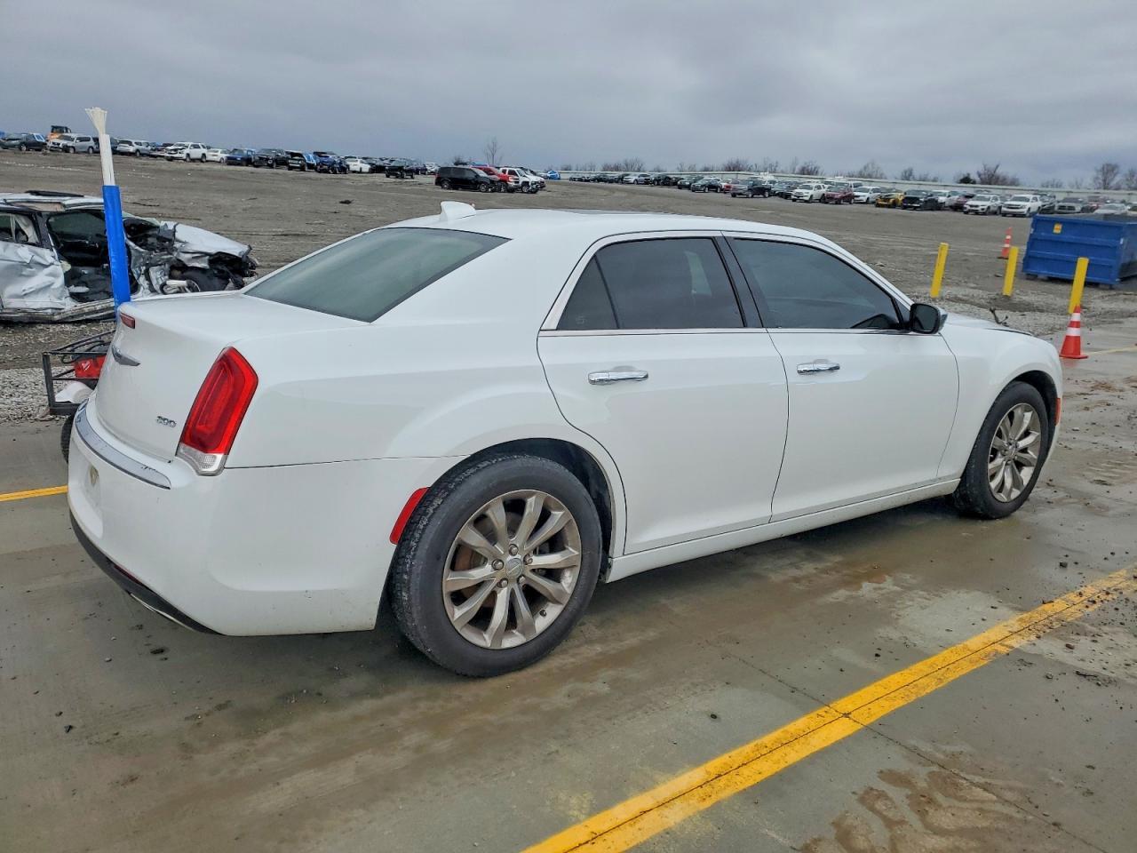 2020 CHRYSLER 300