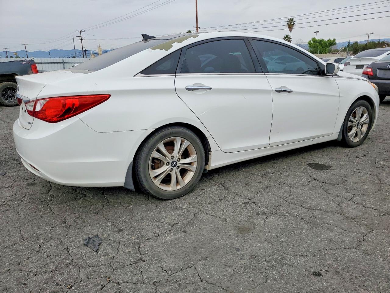 2013 HYUNDAI SONATA