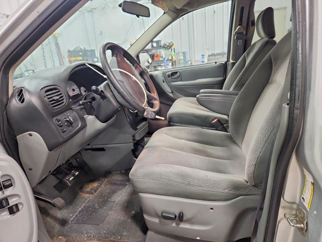 2005 DODGE CARAVAN