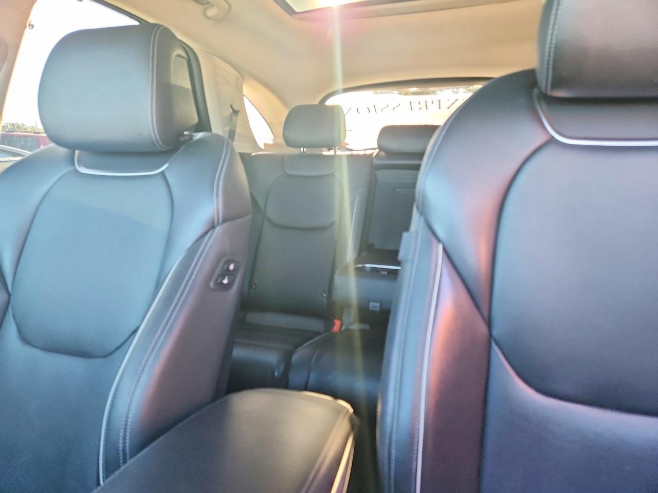 2022 GENESIS GV70