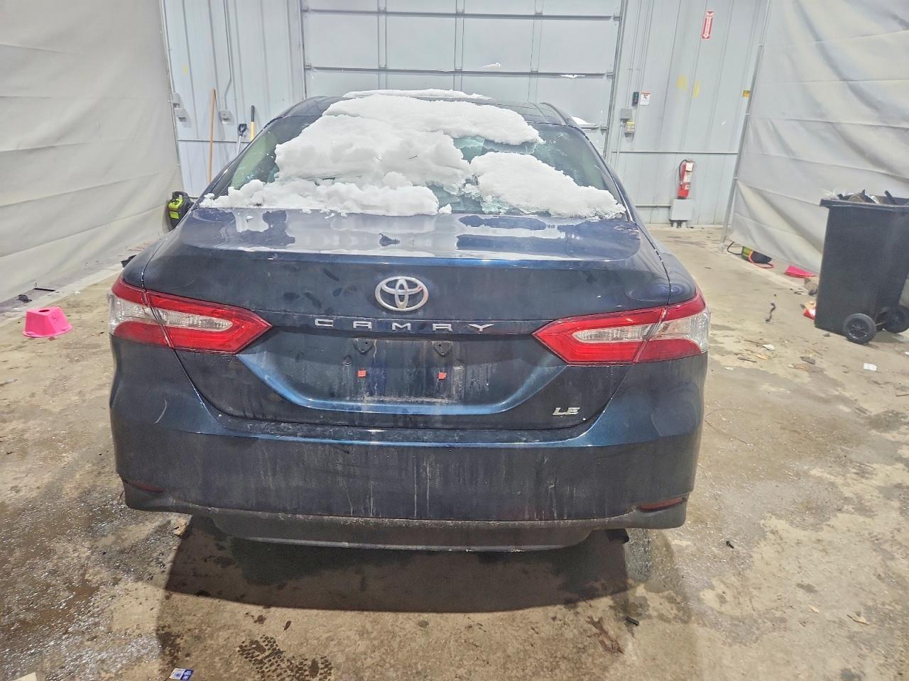 2018 TOYOTA CAMRY