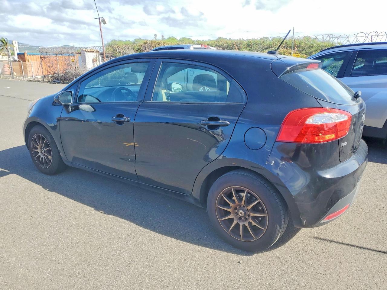2013 KIA RIO