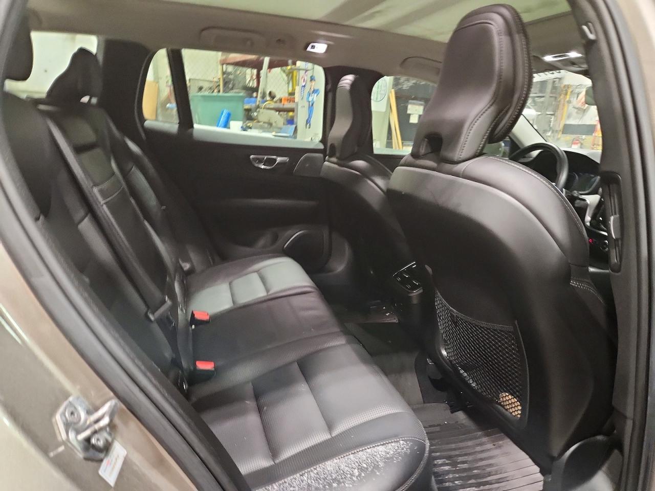 2019 VOLVO V60