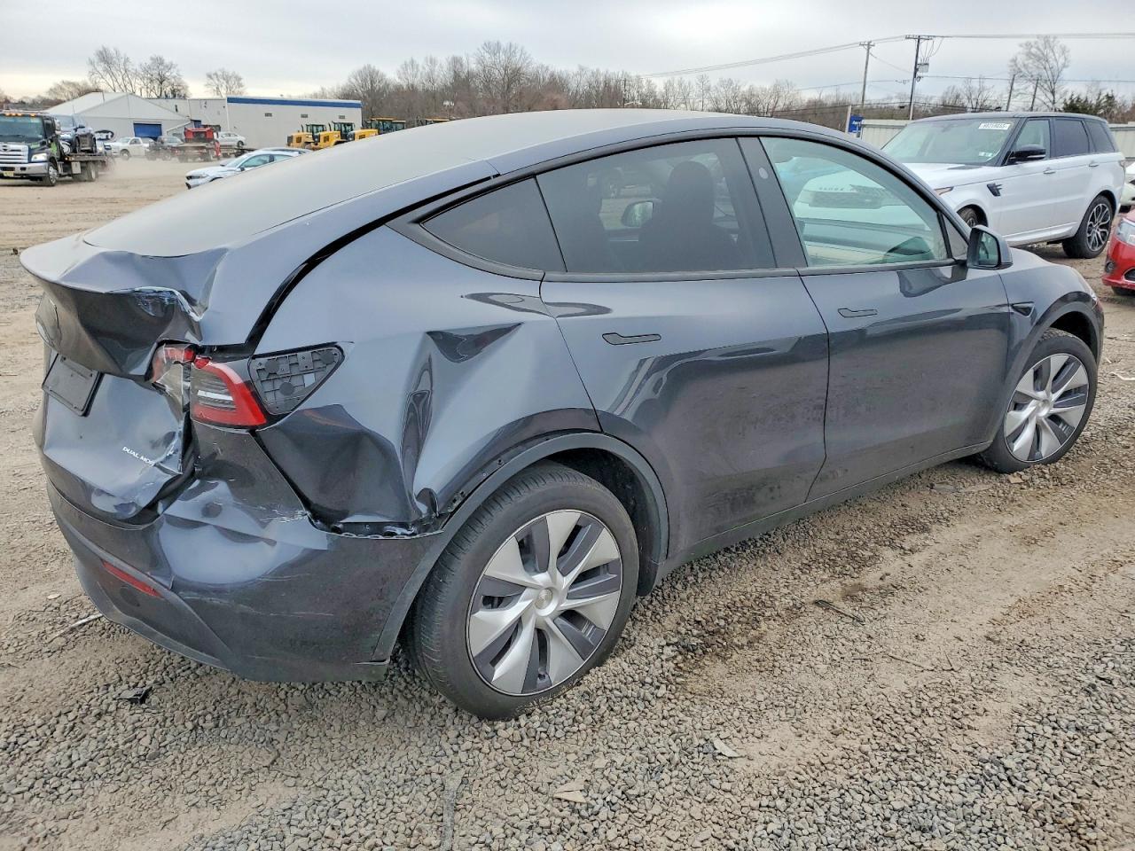 2024 TESLA MODEL Y