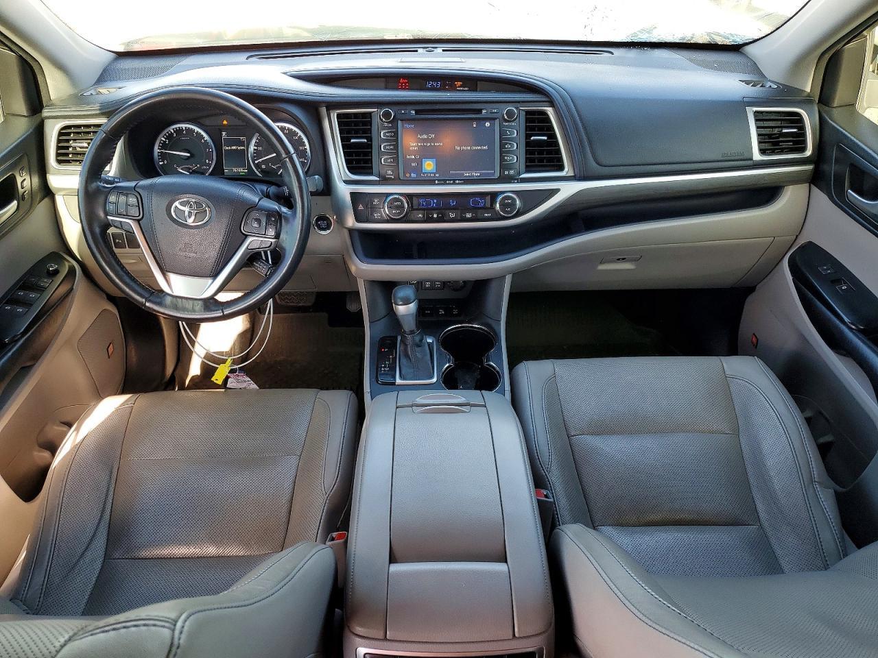 2017 TOYOTA HIGHLANDER