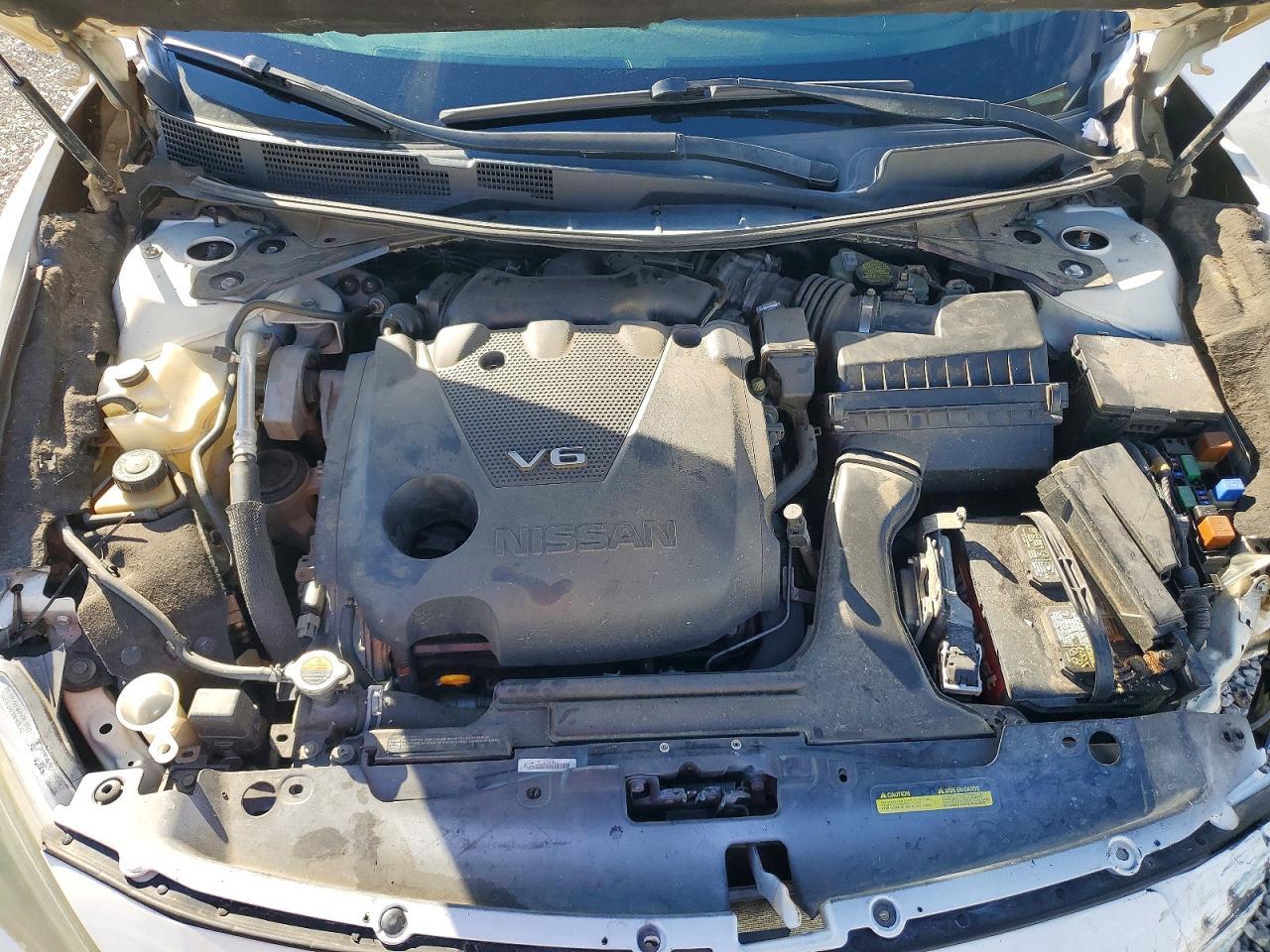 2016 NISSAN Maxima