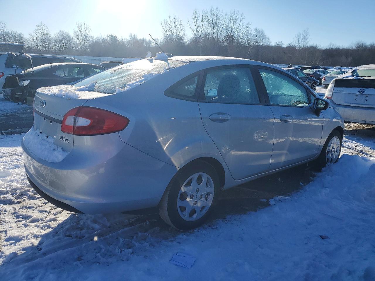 2013 FORD Fiesta