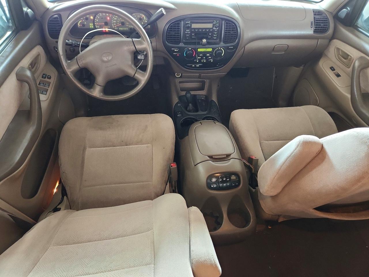 2002 TOYOTA Sequoia