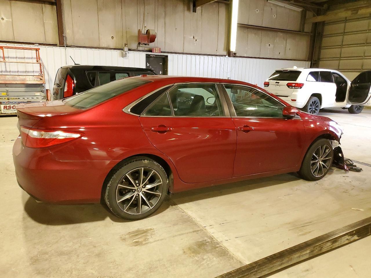 2016 TOYOTA CAMRY