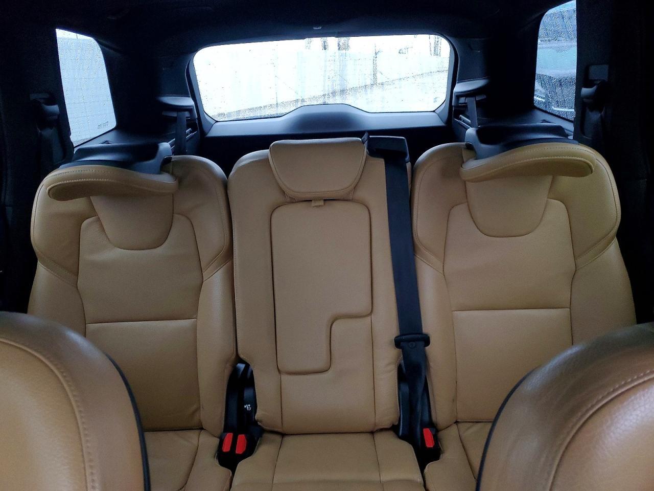2019 VOLVO XC90