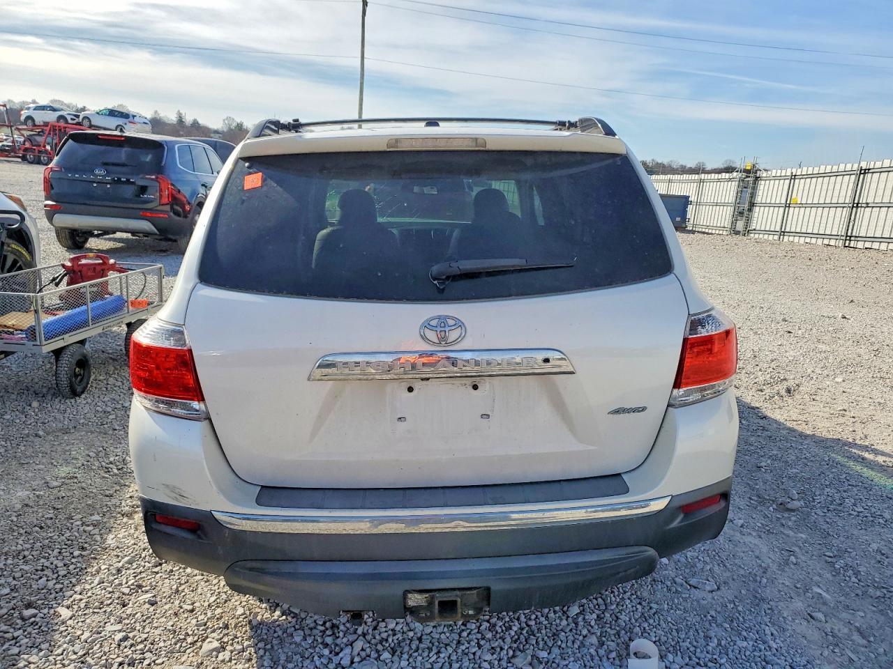 2011 TOYOTA HIGHLANDER