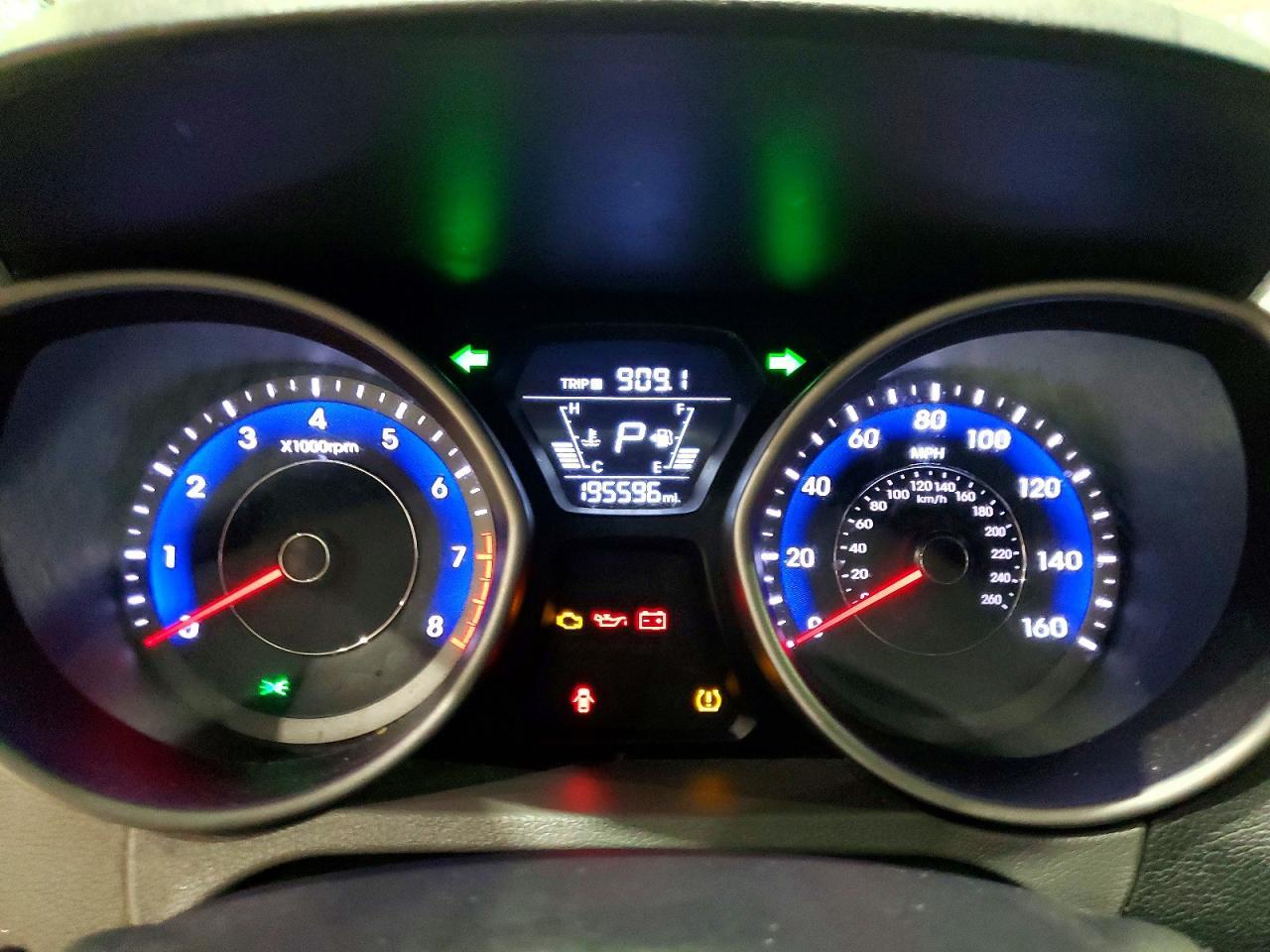 2014 HYUNDAI ELANTRA