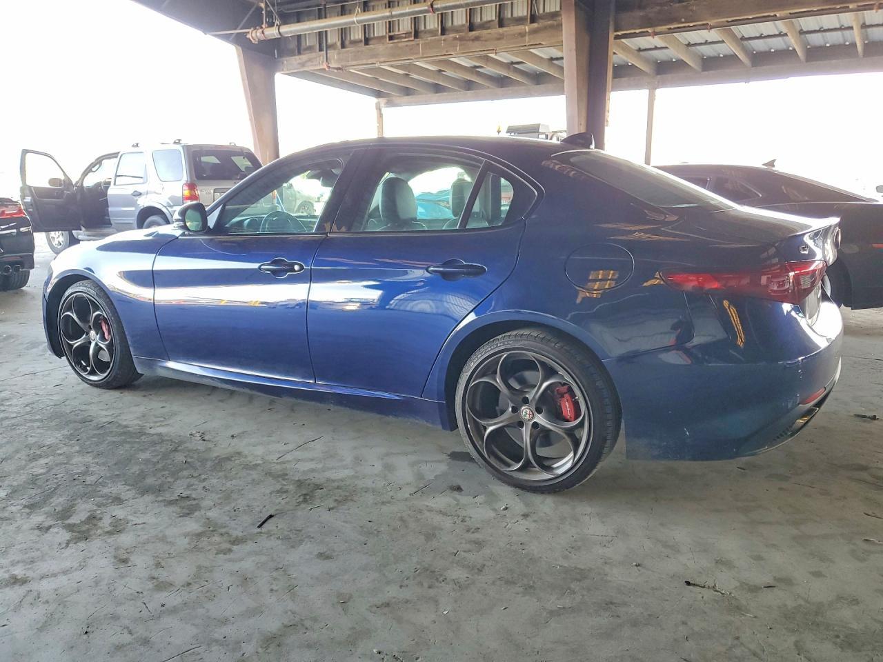 2017 ALFA ROMEO Giulia