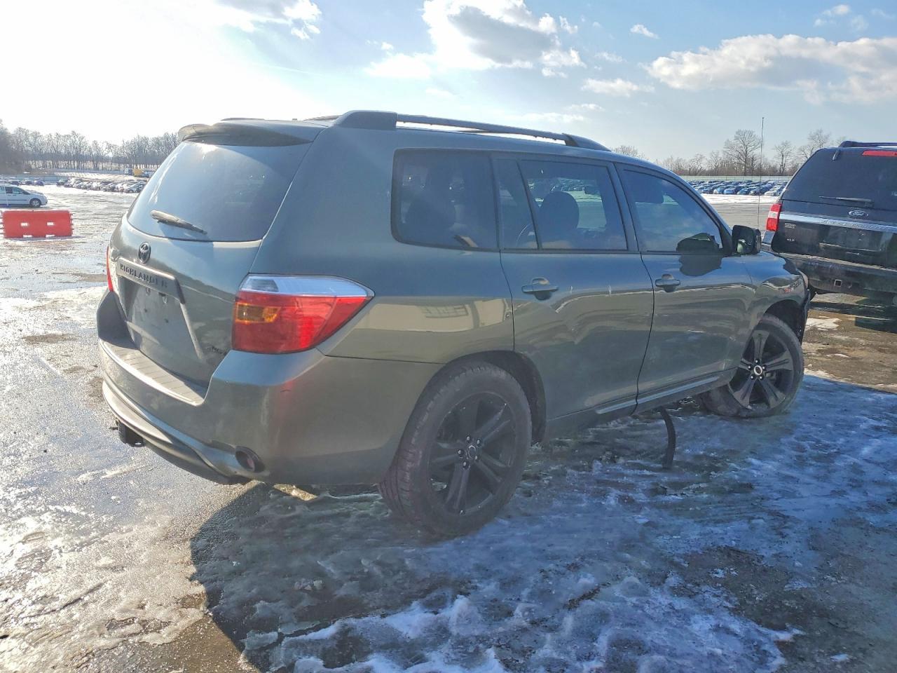 2010 TOYOTA HIGHLANDER
