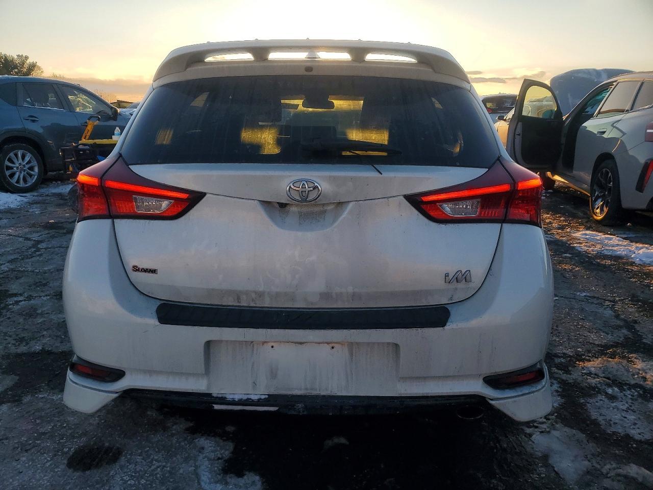 2018 TOYOTA COROLLA