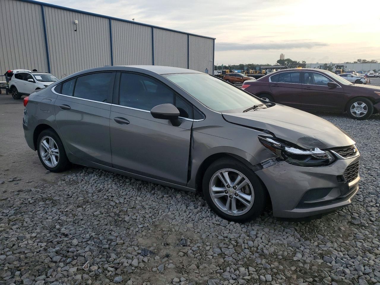 2017 CHEVROLET CRUZE