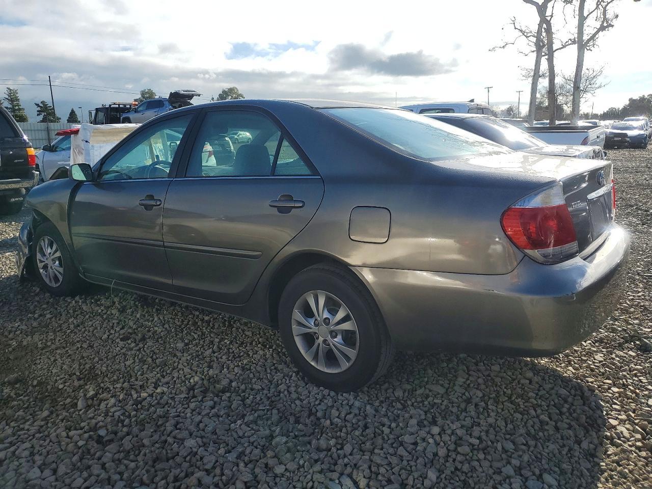 2005 TOYOTA CAMRY